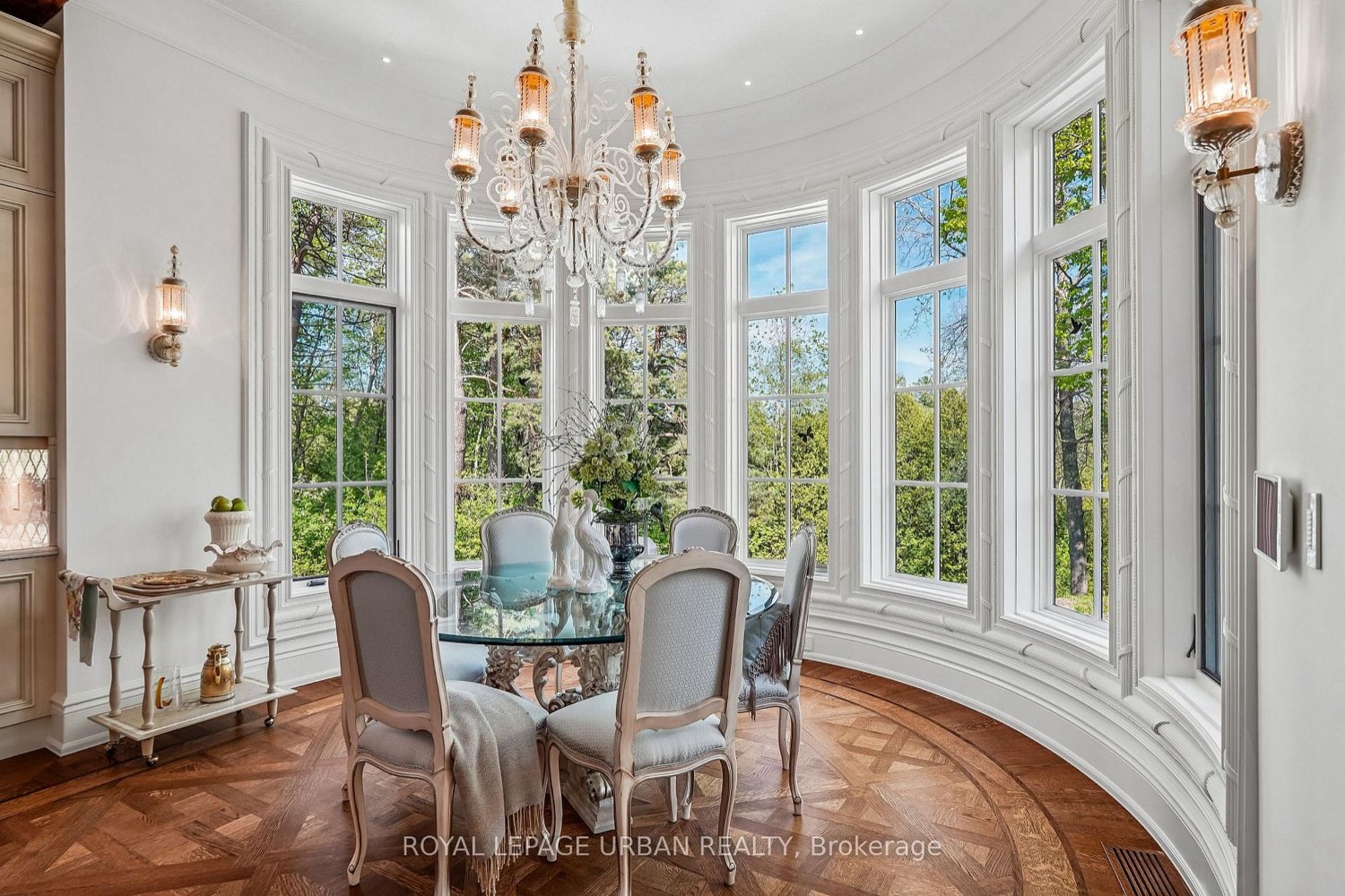 King City — Custom Estate Home — photo 8