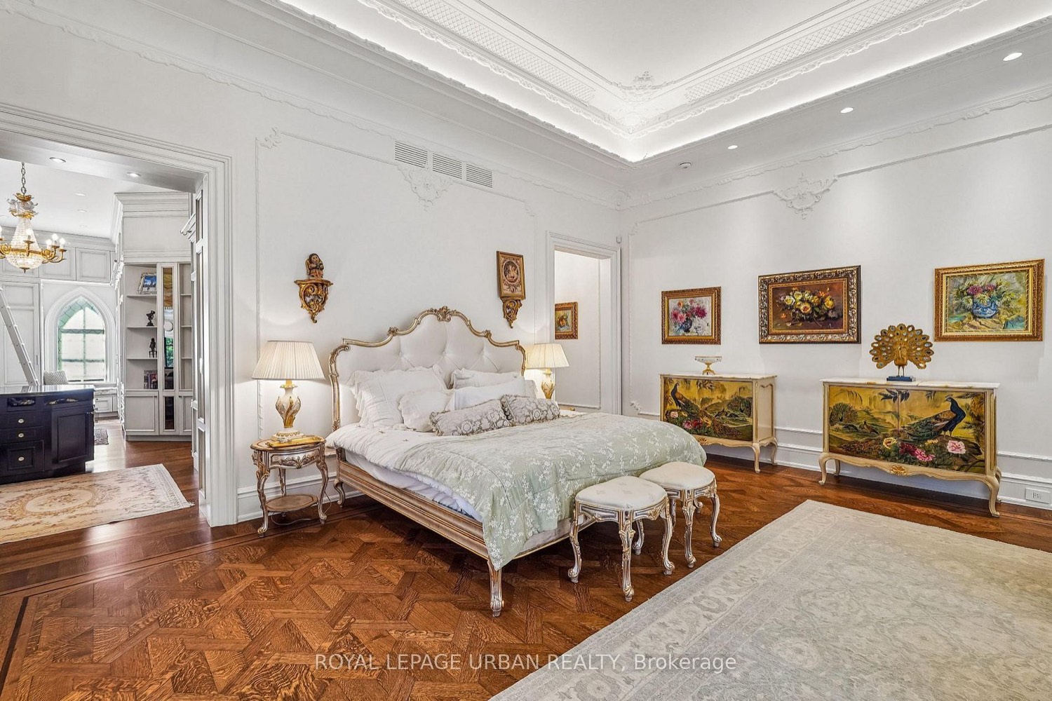 King City — Custom Estate Home — photo 9